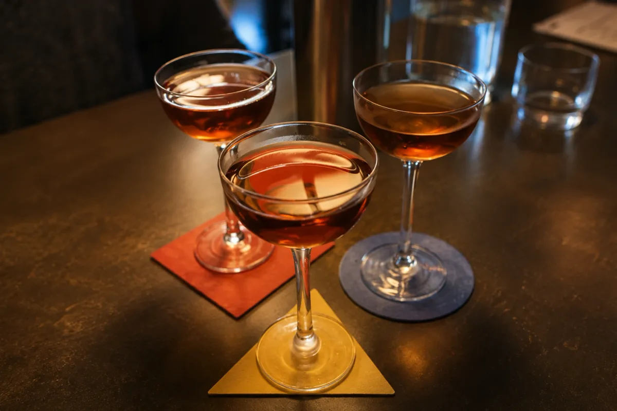 A Bar with Shapes for a Name