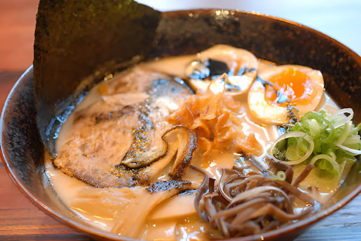 Hakata Ramen + Bar