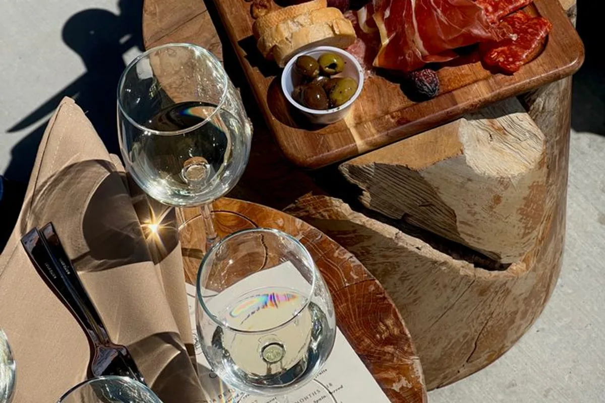 Harty's Wine & Charcuterie Bar