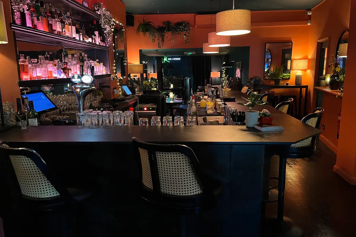Kix Bar + Kitchen
