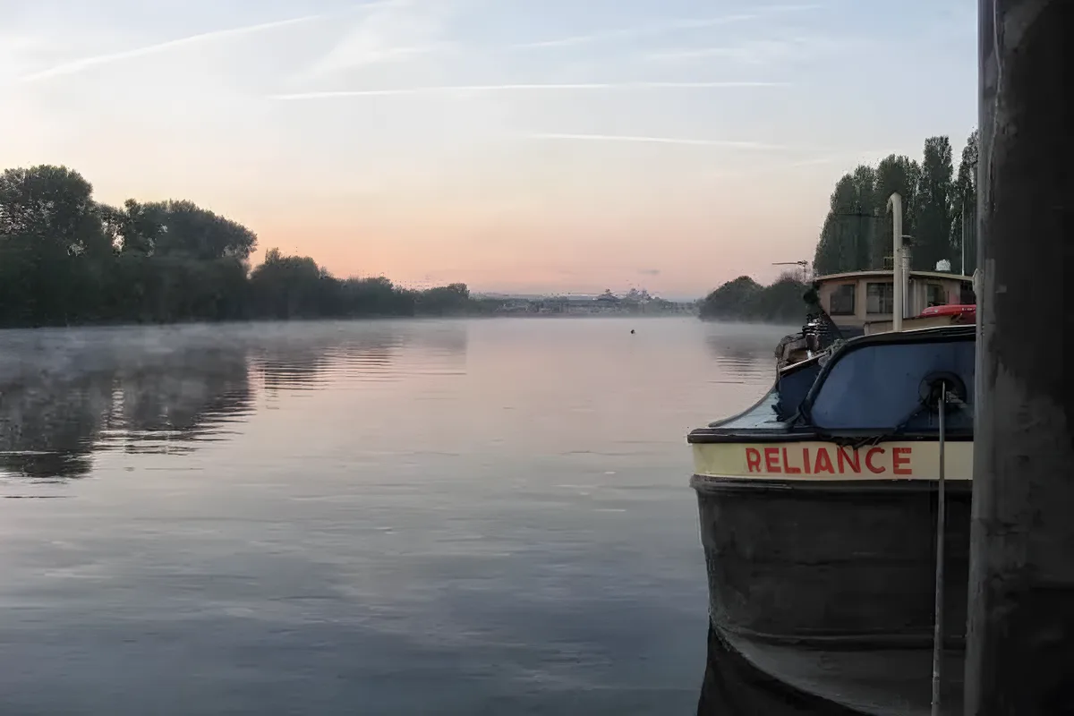 Mudlarking with Thames Explorer Trust